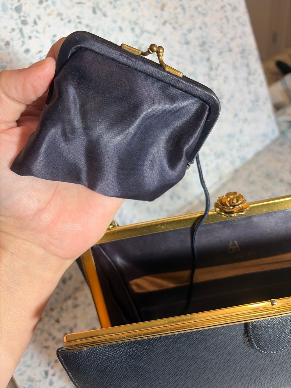 Bienen Davis Vintage Black Leather Frame Bag Gold Chain Shoulder Purse - Picture 8 of 9